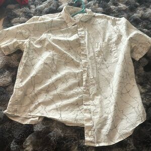 Short sleeved button up shirt for men